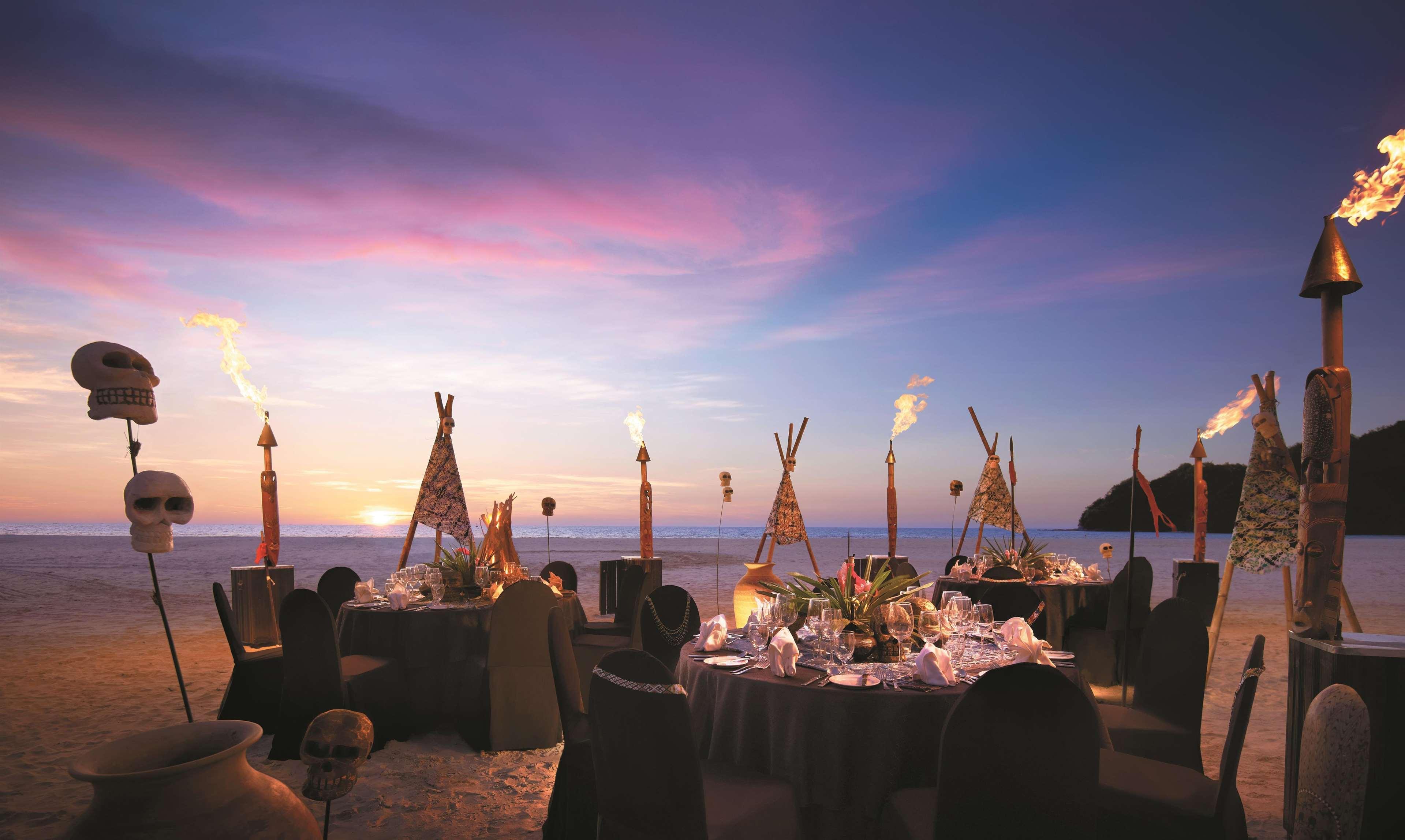 Shangri-La Rasa Ria, Kota Kinabalu Exterior photo Sunset at the beach