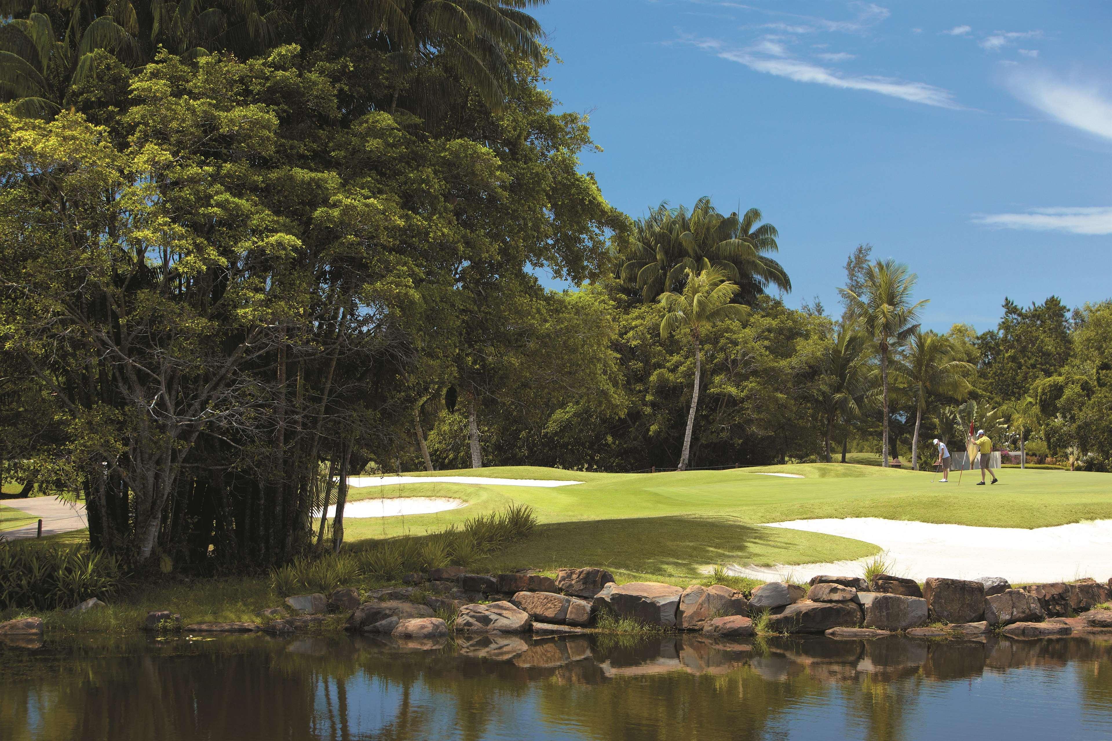 Shangri-La Rasa Ria, Kota Kinabalu Exterior photo Golf course at the Grand Palladium Resort and Spa