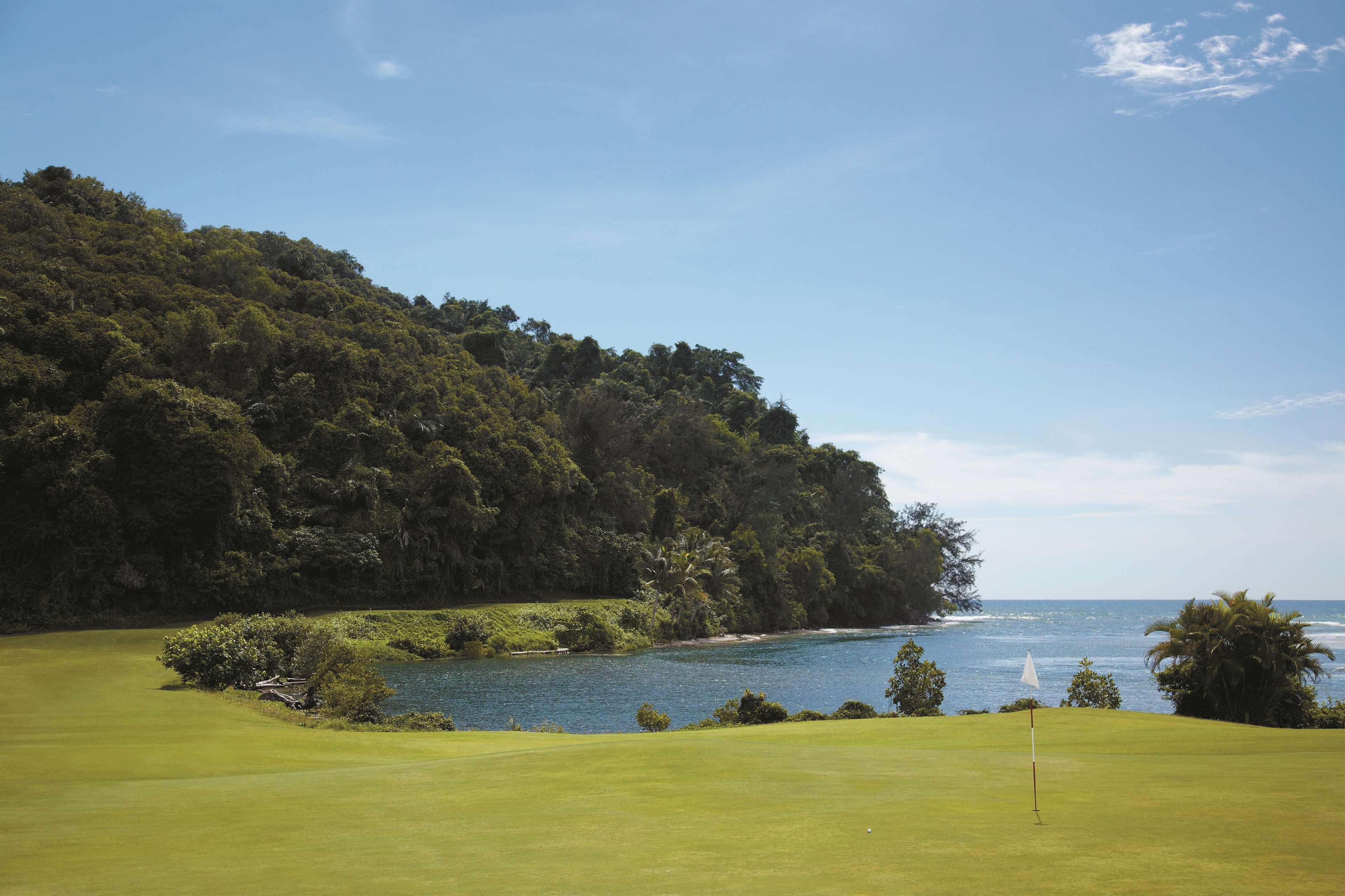 Shangri-La Rasa Ria, Kota Kinabalu Exterior photo Golf course at the Bayview Hotel