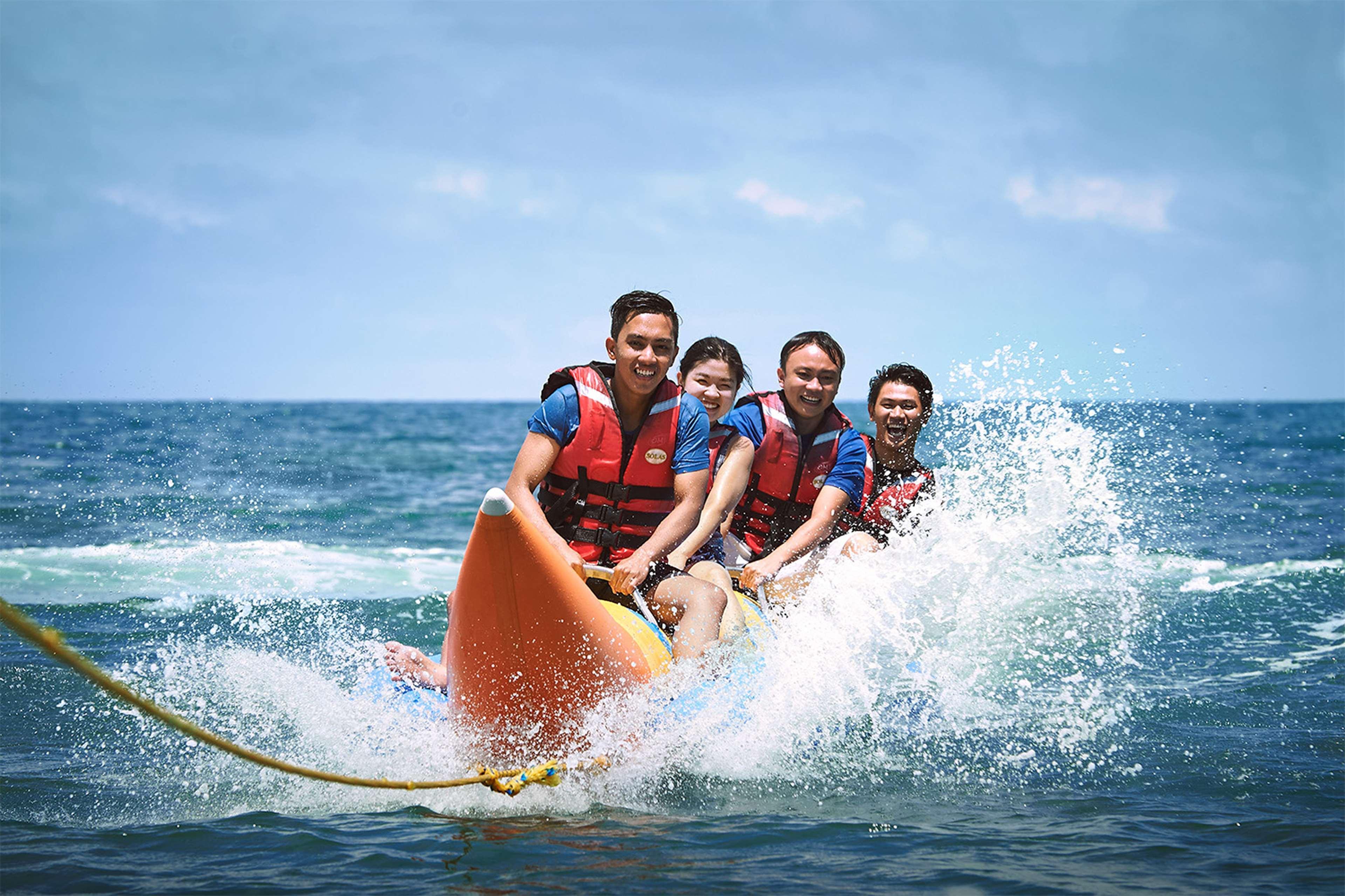 Shangri-La Rasa Ria, Kota Kinabalu Exterior photo Water sports in Vietnam