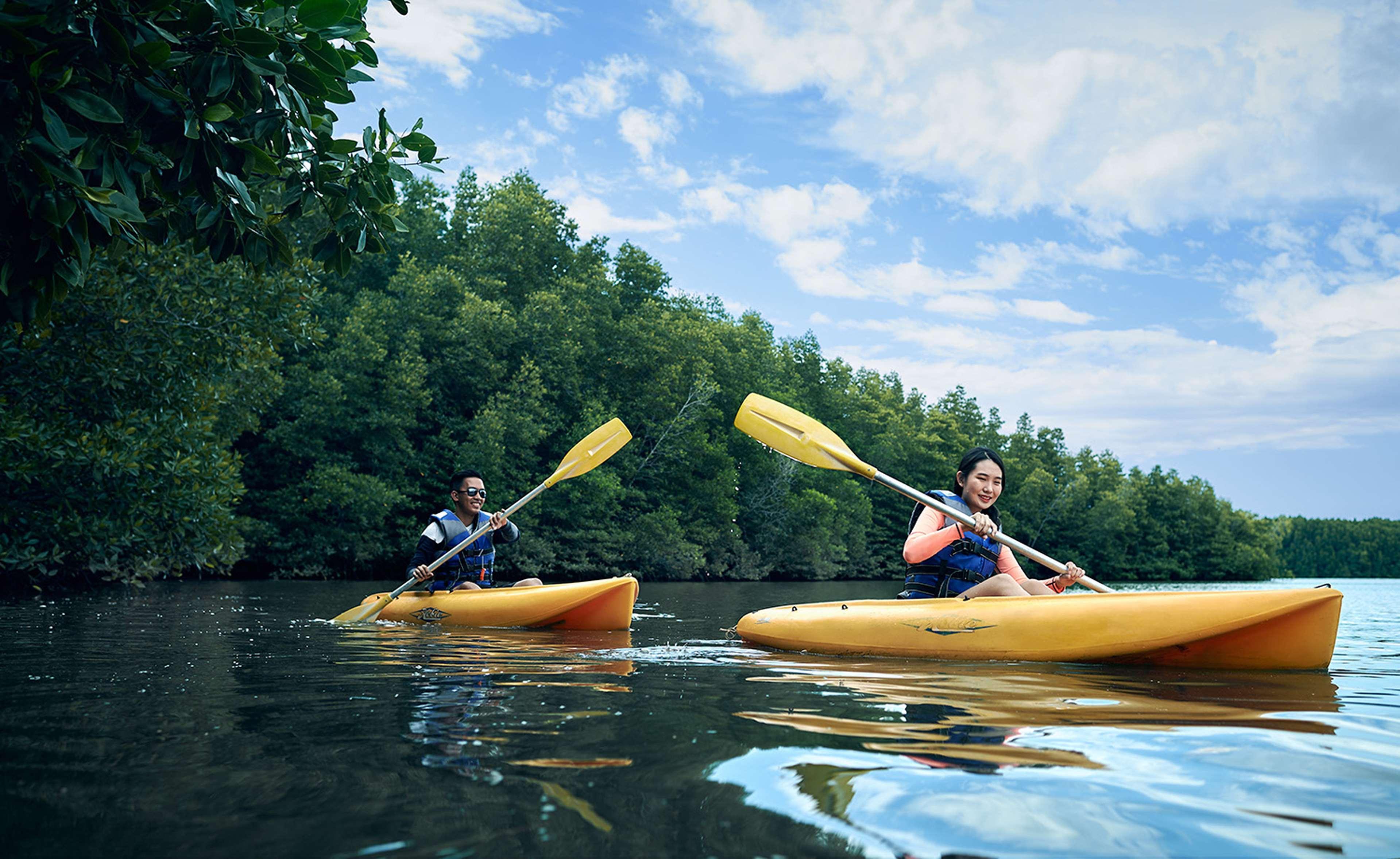 Shangri-La Rasa Ria, Kota Kinabalu Exterior photo Kayaking at the Everglades