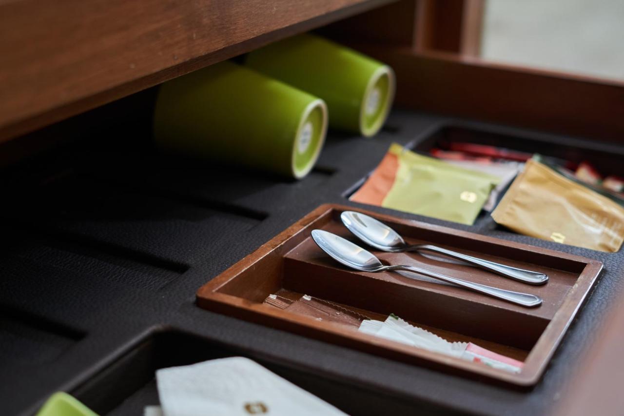 Shangri-La Rasa Ria, Kota Kinabalu Exterior photo A tea tray