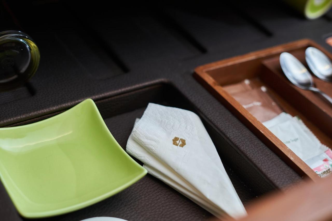 Shangri-La Rasa Ria, Kota Kinabalu Exterior photo A folded napkin