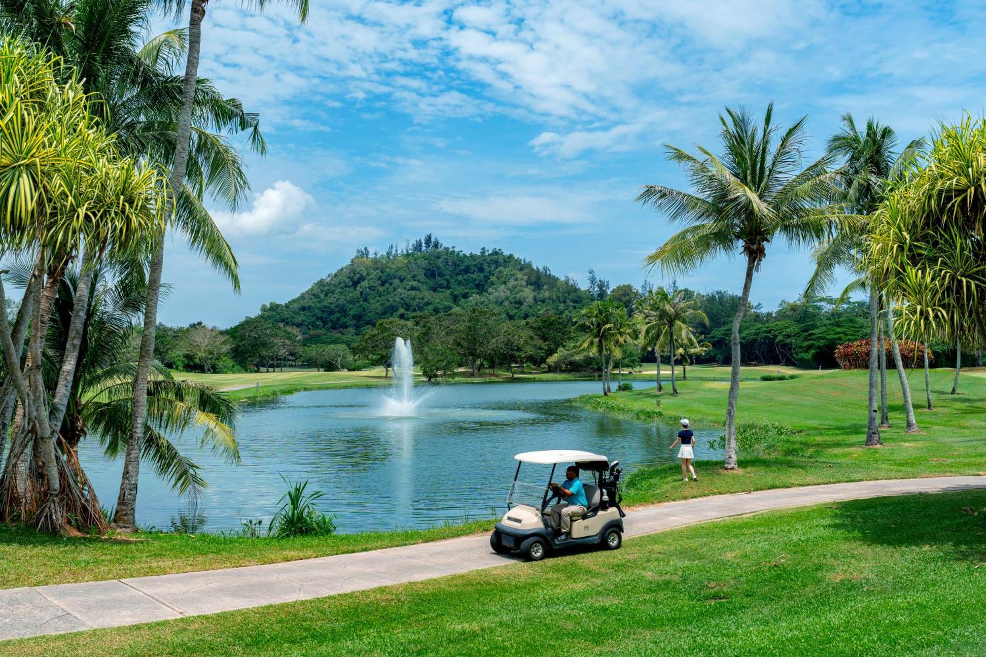 Shangri-La Rasa Ria, Kota Kinabalu Exterior photo Golf course in Phuket, Thailand